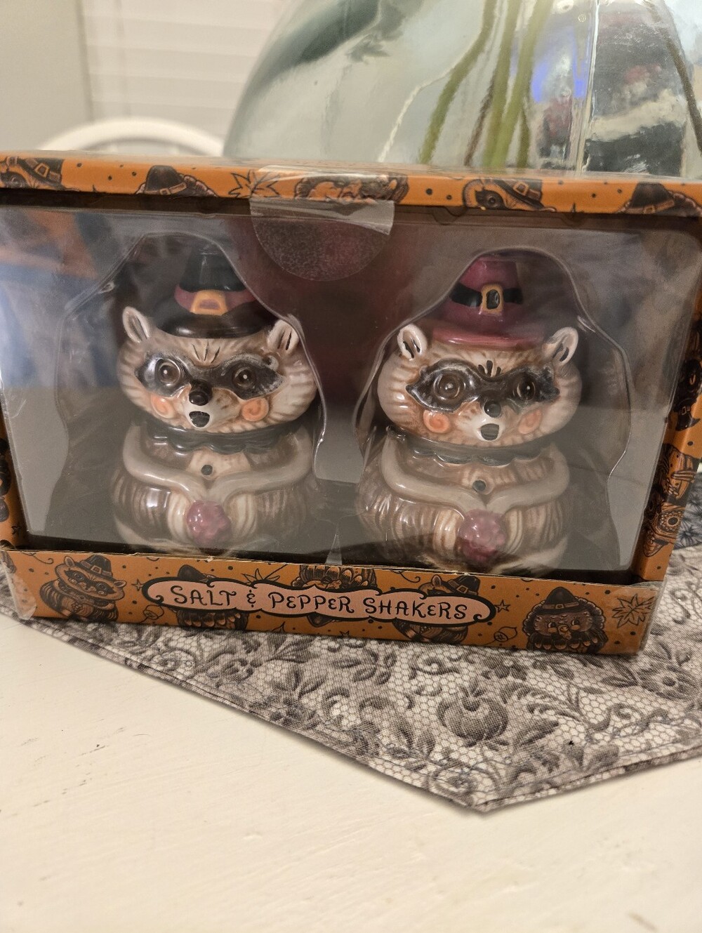 JOHANNA PARKER RACOON SALT & PEPPER SHAKERS